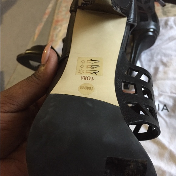 Maven cutout pump black size 10 - Picture 7 of 7